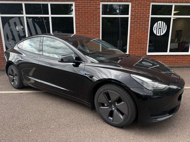 Black Used 2021 Tesla Model 3 Standard Range Sedan | £11,583 - Image 1/4