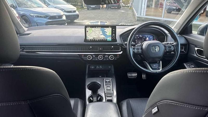 Used Honda Civic Advance 143 HP (105 kW) 2023 Grey Hatchback