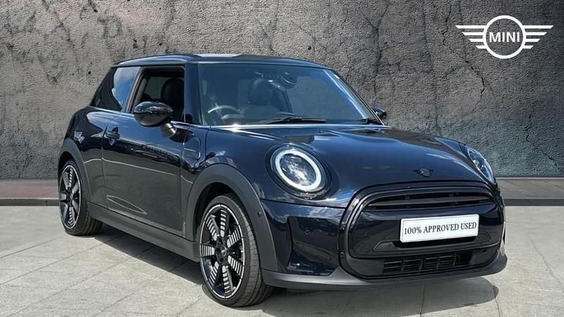 Black Used 2023 Mini Cooper Exclusive Hatchback | £22,490 (Fair price) - Image 1/4