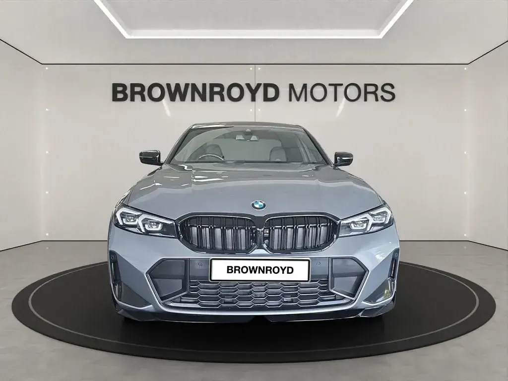 Usado BMW 320 M Sport 184 CV (135 kW) 2023 Gris Berlina