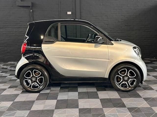 Used Smart ForTwo Coupé Premium 71 HP (52 kW) 2017 Silver Coupe