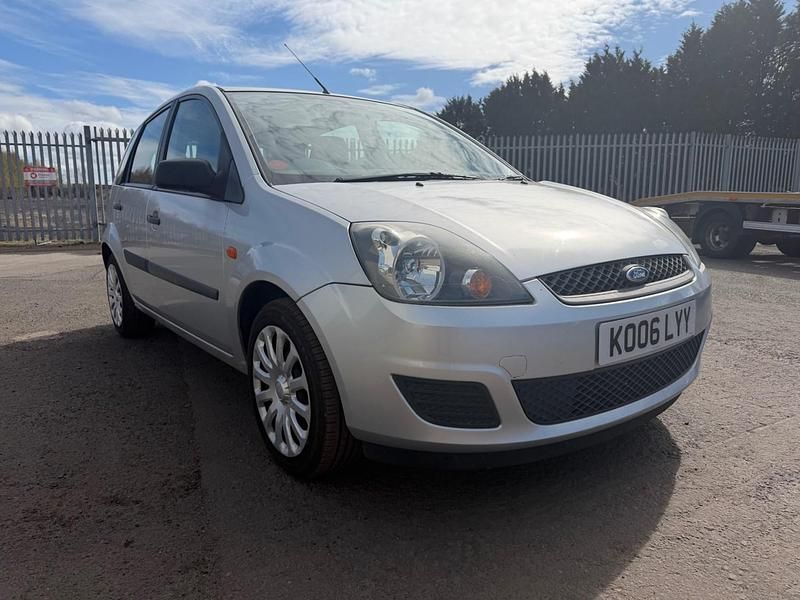 Used Ford Fiesta Style 2006 Silver Hatchback