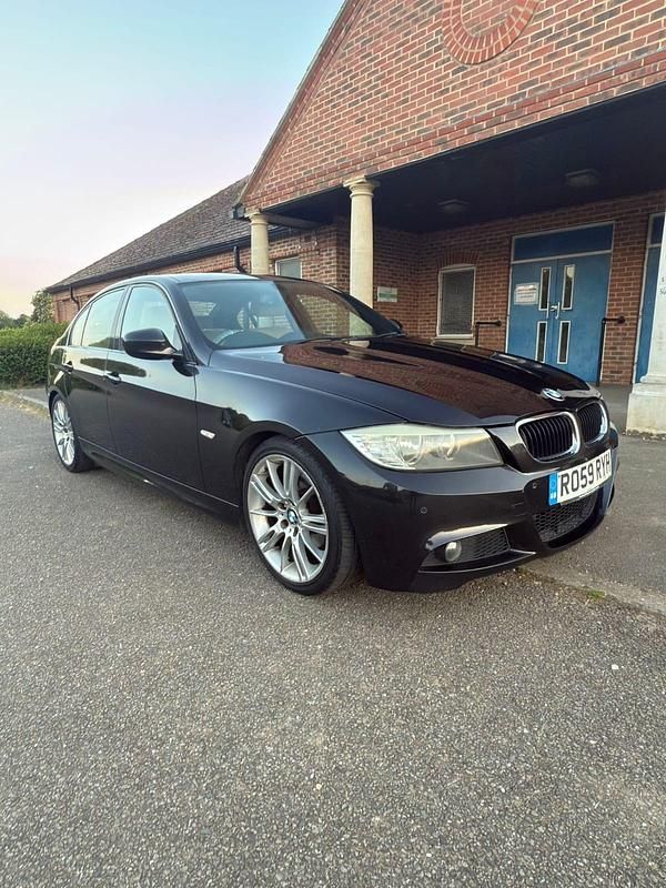 Black Used 2009 BMW 320 M Sport Sedan | £2,495 (Fair price) - Image 1/4