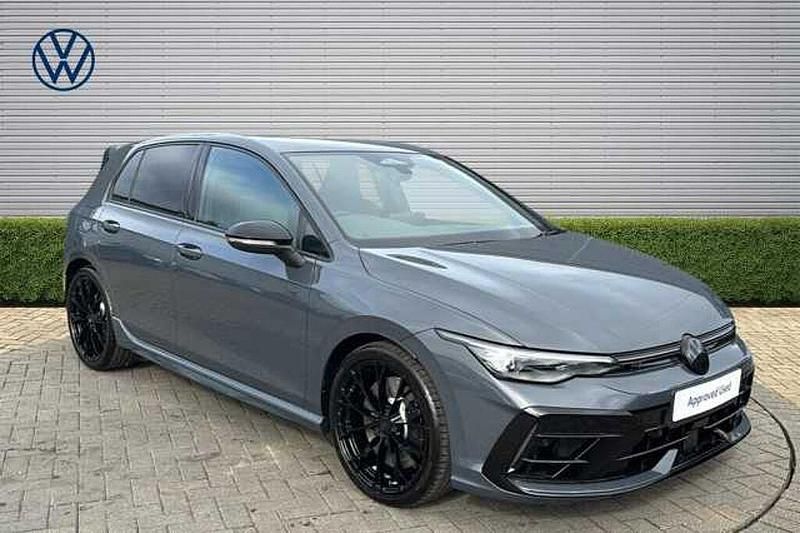 New VW Golf VIII 333 HP (244 kW) 2025