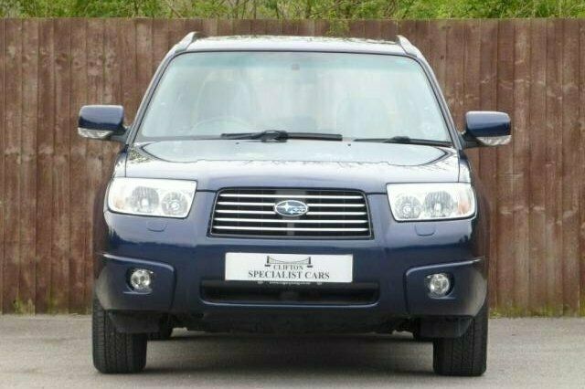 Begagnad Subaru Forester 2006 SUV