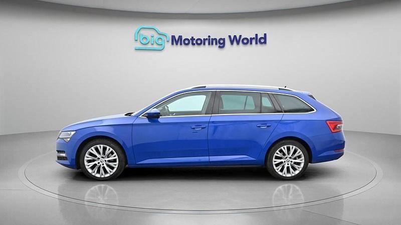 Used Skoda Superb SE L 150 HP (110 kW) 2024 Blue Estate