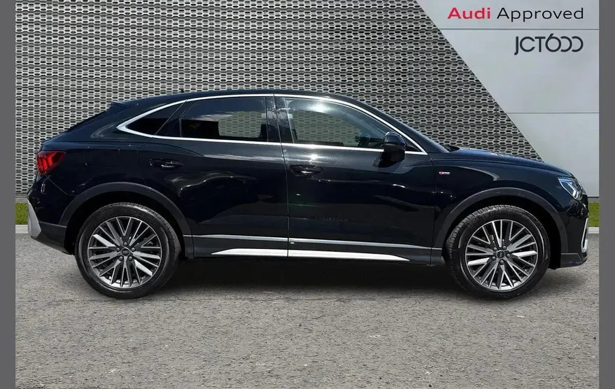 Used Audi Q3 S-Line 150 HP (110 kW) 2023 Black SUV