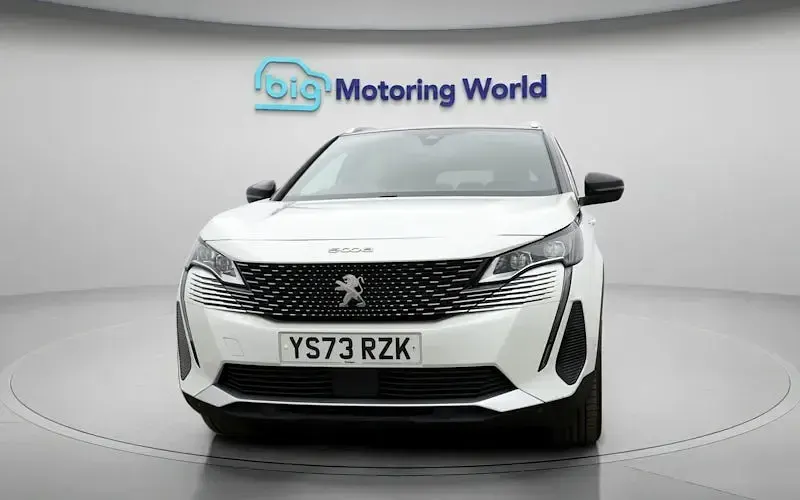 Used Peugeot 5008 GT 131 HP (96 kW) 2023 White SUV