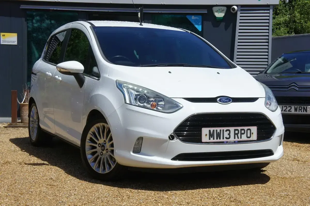 Used Ford B-MAX Titanium 95 HP (69 kW) 2013 White MPV
