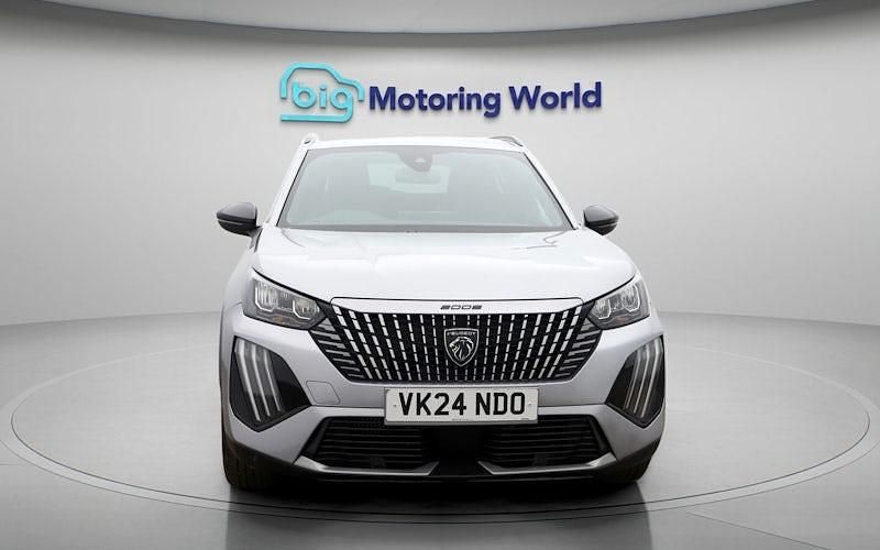 Begagnad Peugeot 2008 Allure 101 HK (74 kW) 2024 Grå SUV