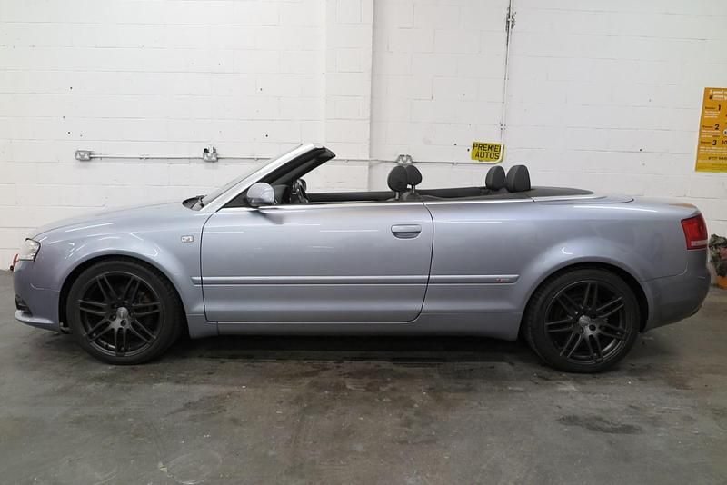 Used Audi A4 Cabriolet Design 140 HP (102 kW) 2009 Silver Cabriolet