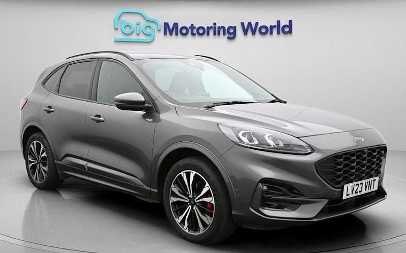 Begagnad Ford Kuga ST-Line X 224 HK (164 kW) 2023 SUV