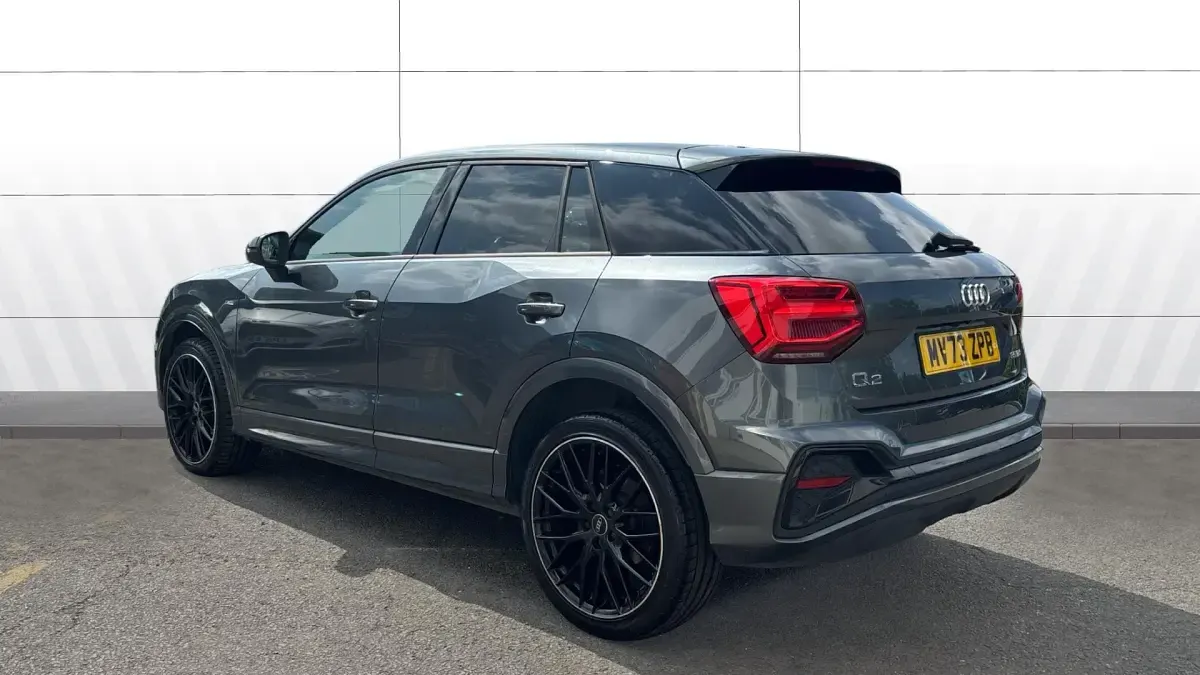 Used Audi Q2 Advanced 150 HP (110 kW) 2023 Grey SUV