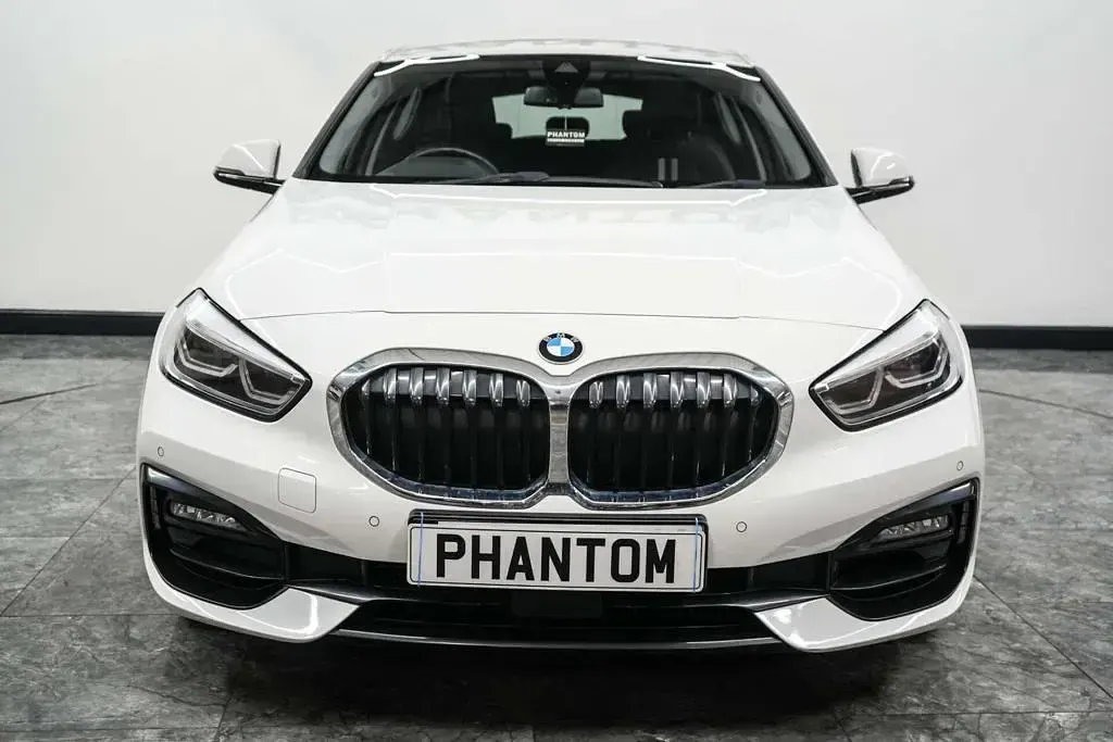 Used BMW M140 Sport Line 140 HP (102 kW) 2019 White Hatchback