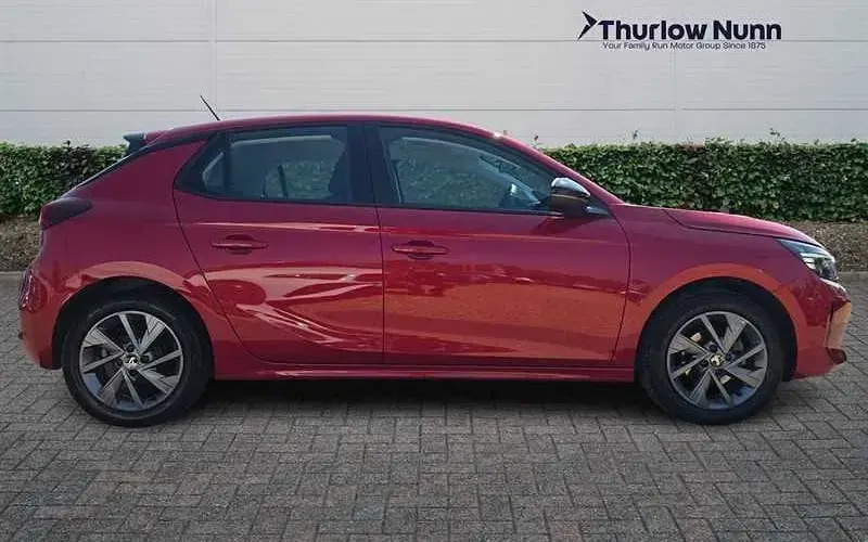 Used Vauxhall Corsa Design Edition 75 HP (55 kW) 2024 Crimson red Hatchback