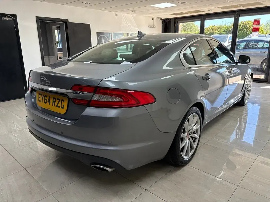 Used Jaguar XF Premium Luxury 240 HP (176 kW) 2014 Grey Sedan