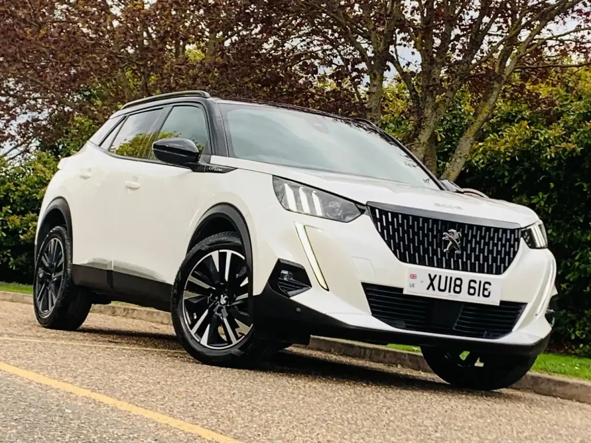 Used Peugeot 2008 GT-line 2020 White SUV