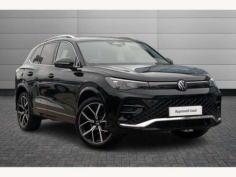 Black Used 2025 VW Tiguan R-line SUV | £36,018 (A bit pricey) - Image 1/3