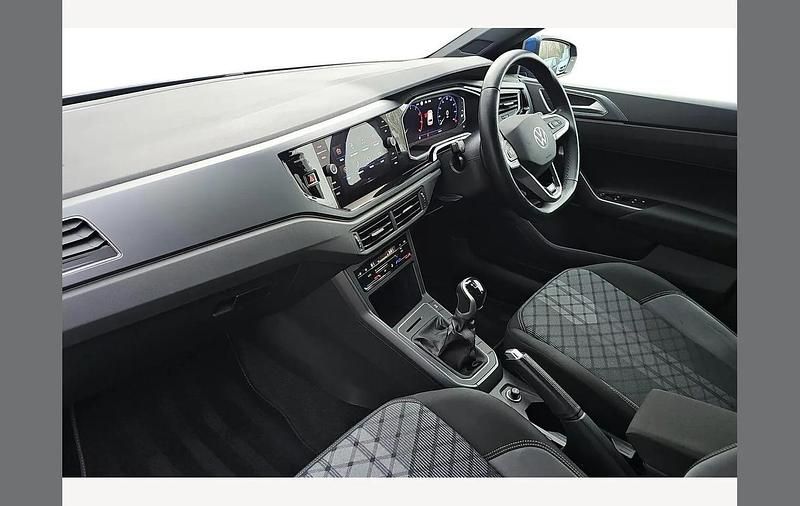 Used VW Polo R-line 95 HP (69 kW) 2023 Blue Hatchback