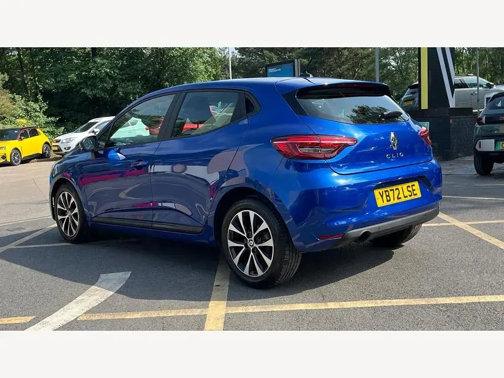 Used Renault Clio Evolution 90 HP (66 kW) 2023 Blue  Hatchback