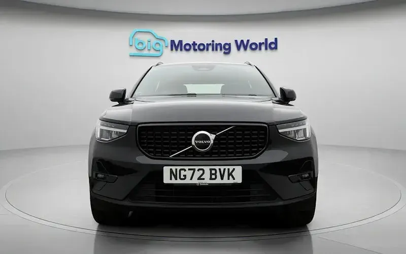 Used Volvo XC40 Plus 197 HP (144 kW) 2022 Black SUV