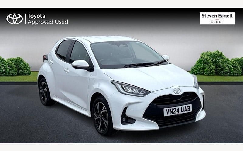 Used Toyota Yaris Hybrid Design 116 HP (85 kW) 2026 Hatchback