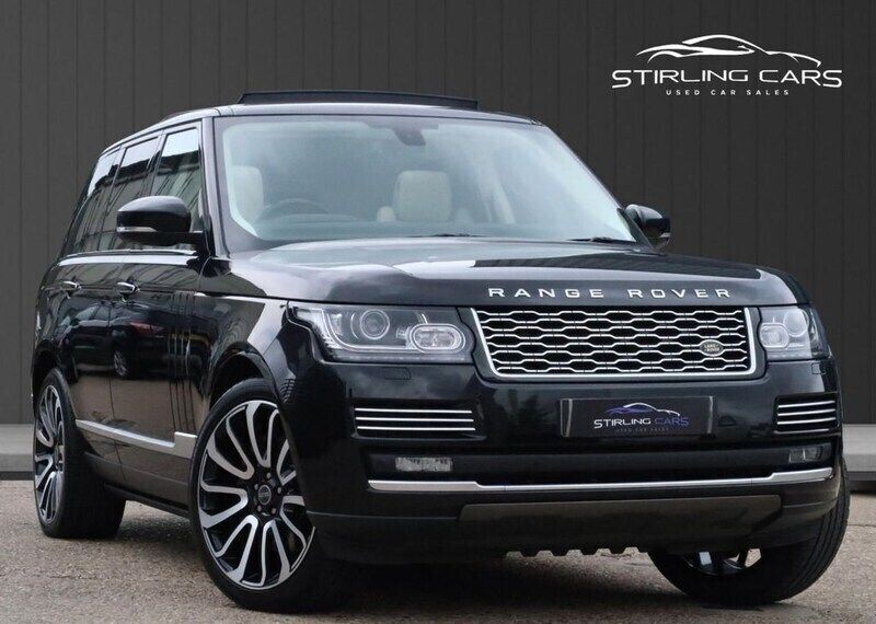 Black Used 2016 Land Rover Range Rover Vogue SE SUV | £21,989 (Good price) - Image 1/4
