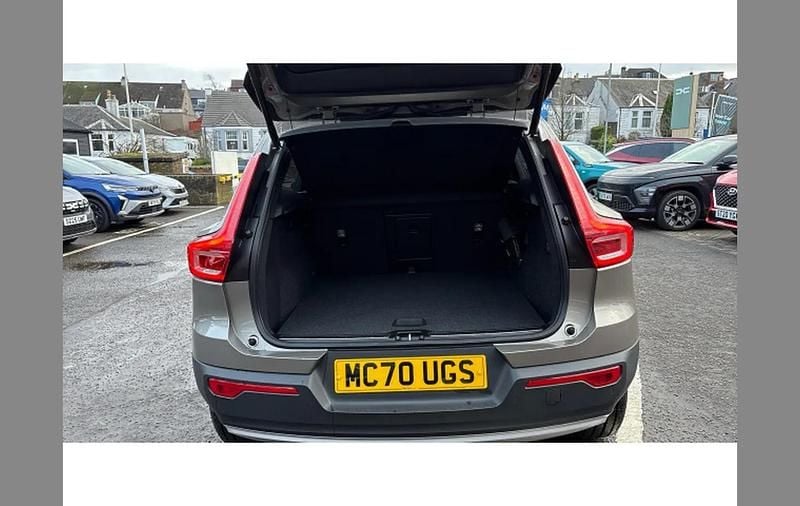 Used Volvo XC40 Inscription 197 HP (144 kW) 2020 Grey SUV