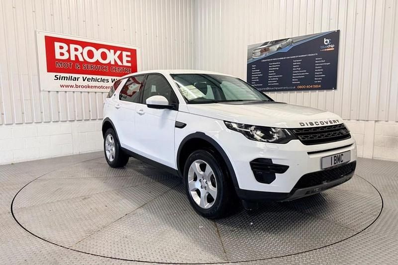 Used Land Rover Discovery Sport SE 150 HP (110 kW) 2017 White SUV