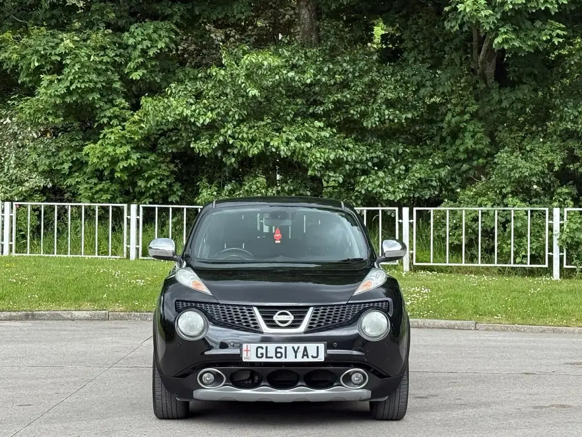 Used Nissan Juke Tekna 200 HP (147 kW) 2011 Black SUV