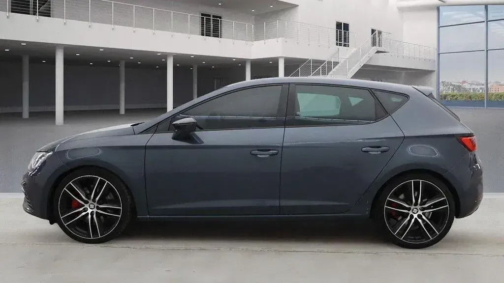 Used Seat Leon CUPRA 290 HP (213 kW) 2019 Grey Hatchback