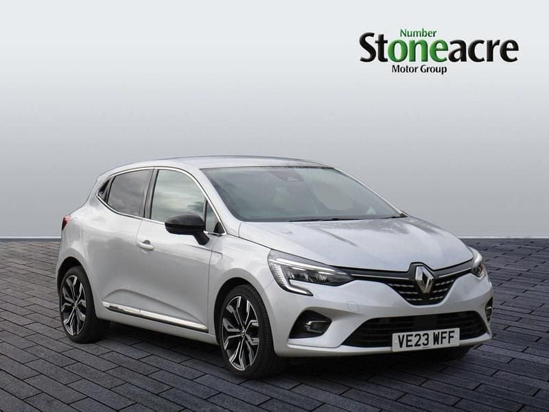 Silver Used 2023 Renault Clio V Techno Hatchback | £12,795 (Fair price) - Image 1/2