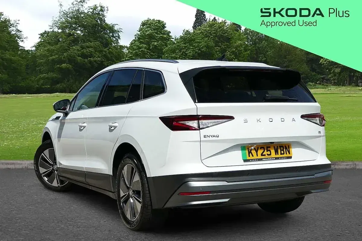 Used Skoda Enyaq iV 154 kW (210 HP) 2025 Moon white metallic SUV
