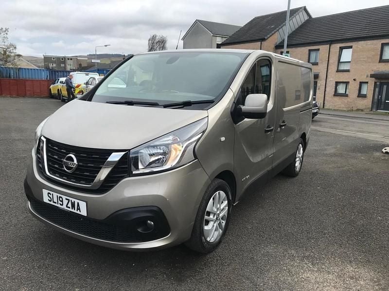 Grey Used 2019 Nissan NV300 Tekna Van | £7,995 (Fair price) - Image 1/4