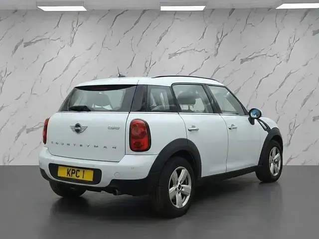 Used Mini Cooper Countryman 122 HP (89 kW) 2014 White SUV