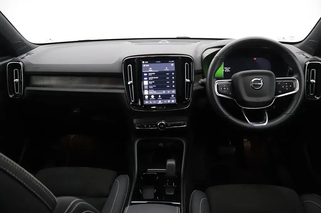 Used Volvo C40 Pro 300 kW (408 HP) 2022 Silver SUV