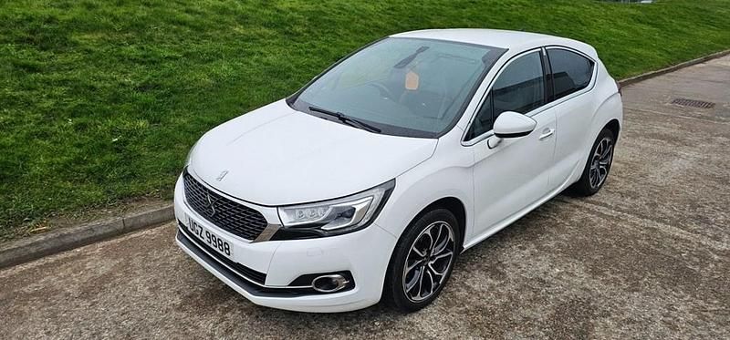 Used DS Automobiles DS4 Prestige 2016 White Hatchback