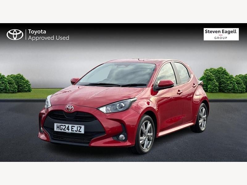 Used Toyota Yaris Hybrid 2024 Red Hatchback