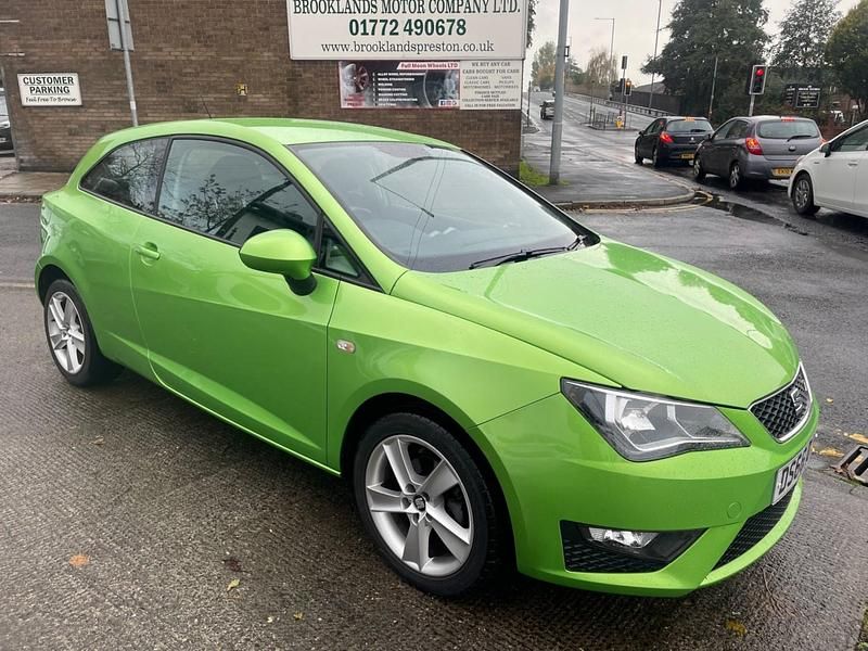 Green Used 2016 Seat Ibiza FR Coupe | £7,995 (Fair price) - Image 1/4