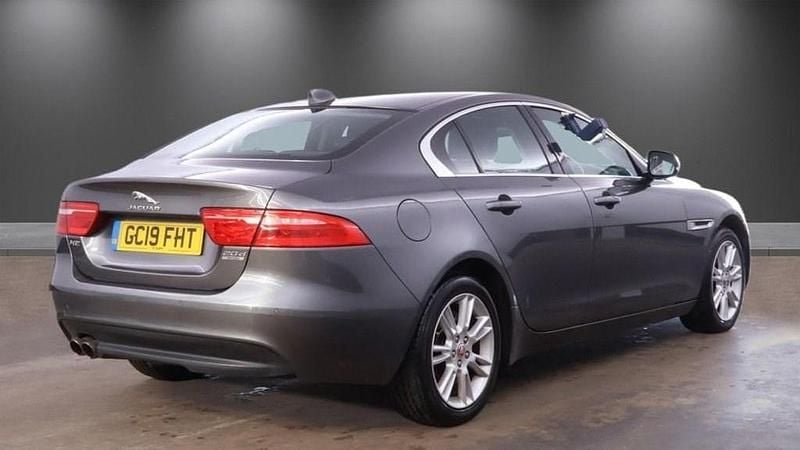 Used Jaguar XE Prestige 180 HP (132 kW) 2019 Grey Sedan