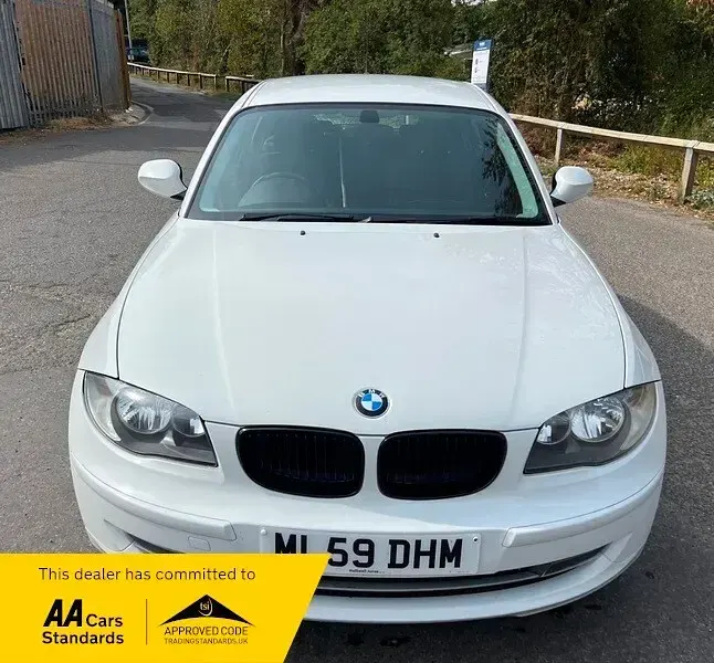 Used BMW 116 Sport Line 2009 White Hatchback