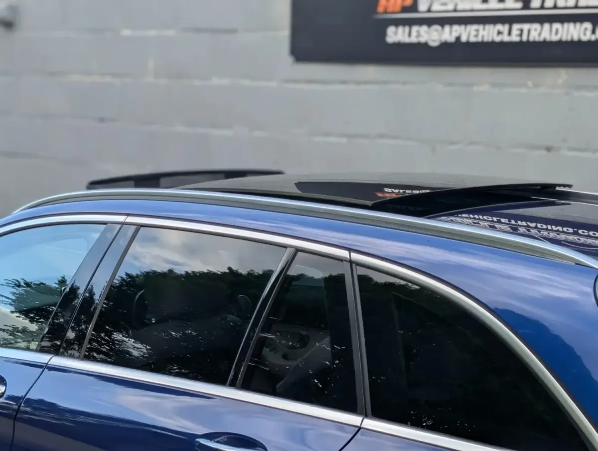Used Mercedes C220 Premium Plus 170 HP (125 kW) 2015 Blue Estate