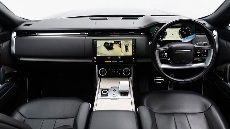 Used Land Rover Range Rover 530 HP (389 kW) 2022 Black SUV