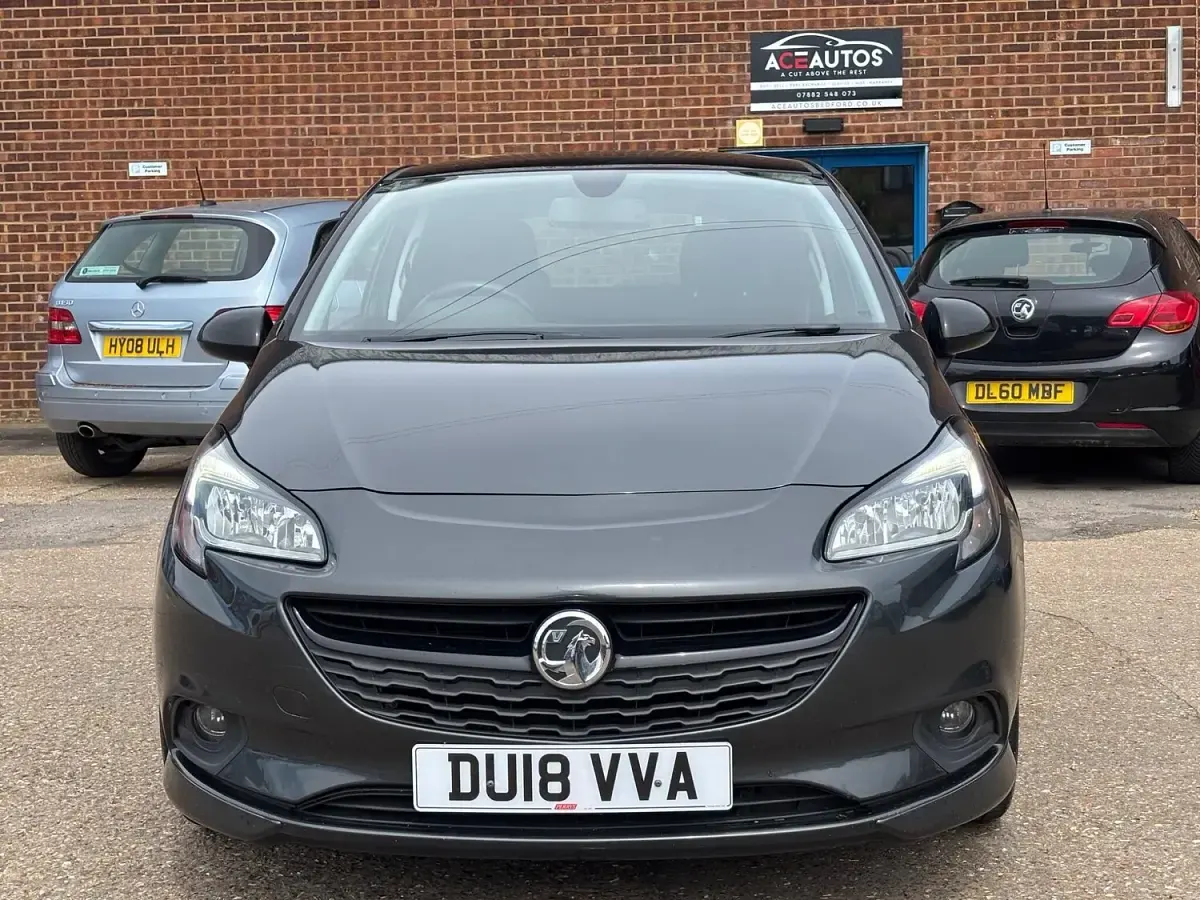 Used Vauxhall Corsa SRi 90 HP (66 kW) 2018 Grey Hatchback