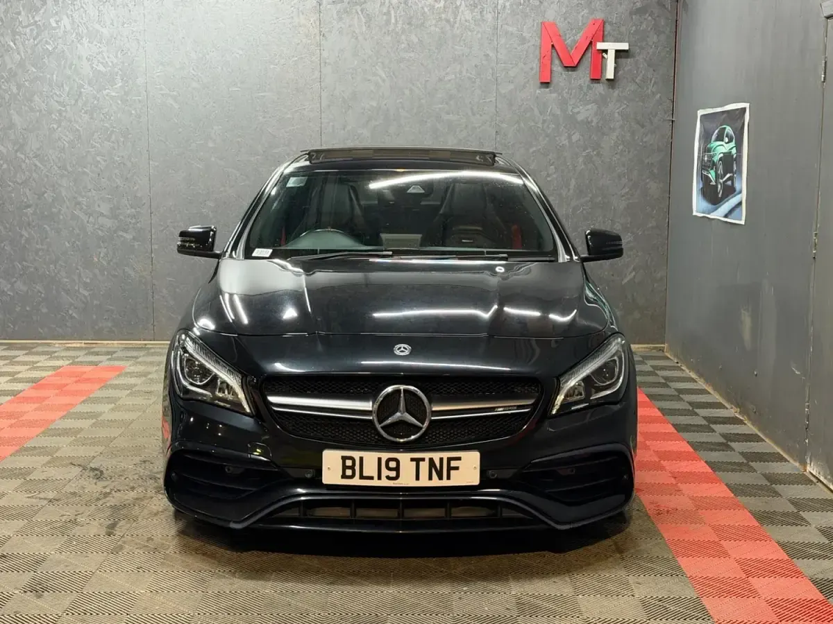 Usado Mercedes CLA45 AMG AMG 2019 Preto Sedan