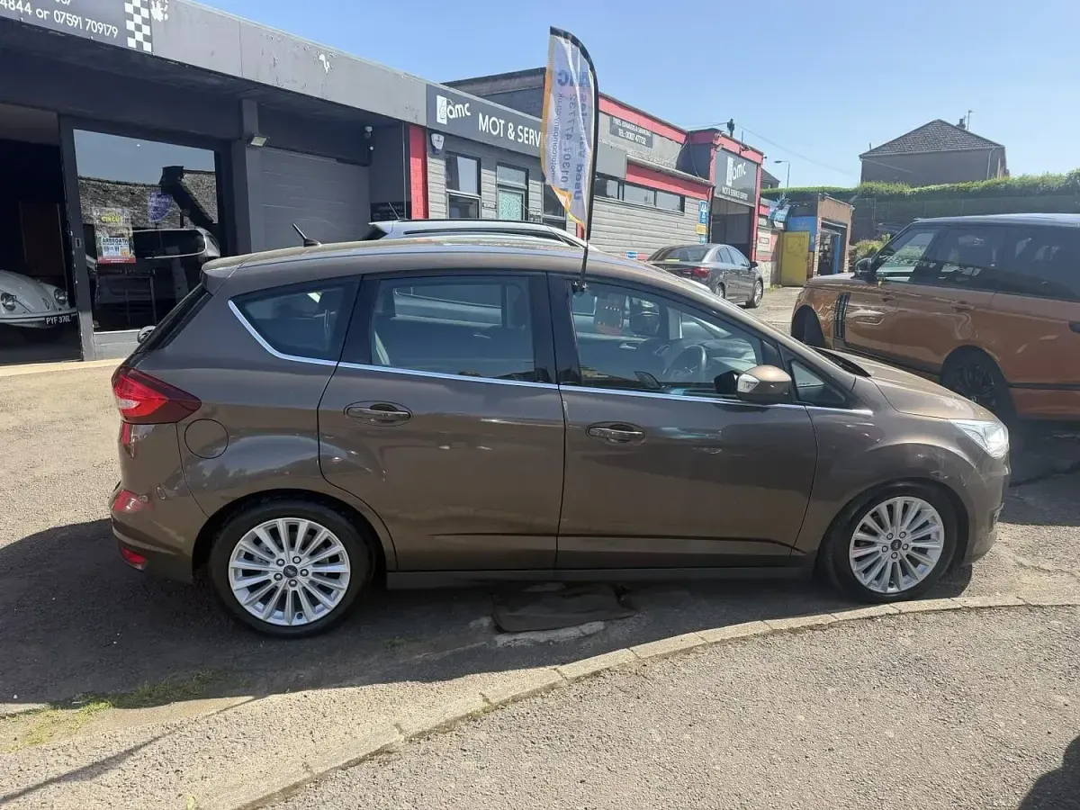Used Ford C-MAX Titanium 120 HP (88 kW) 2017 Brown MPV