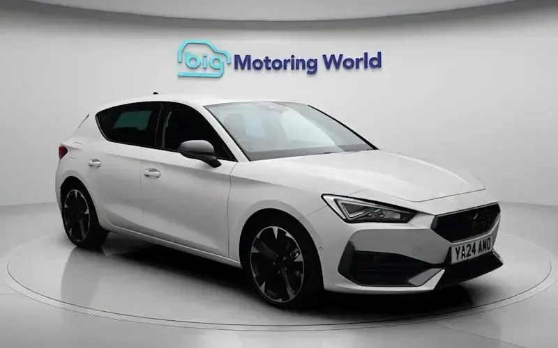 Used Cupra Leon 150 HP (110 kW) 2023 White Hatchback