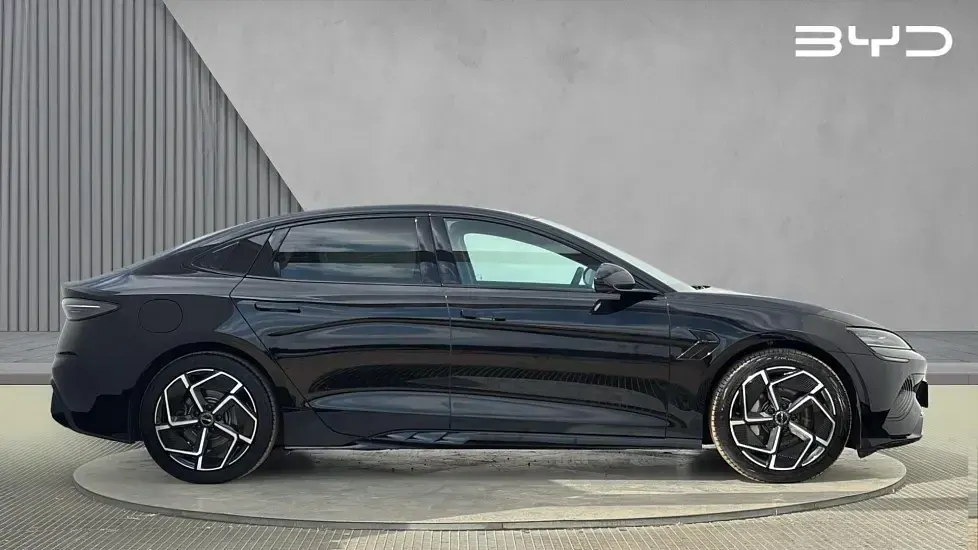 Used BYD Seal 389 kW (530 HP) 2025 Black Sedan