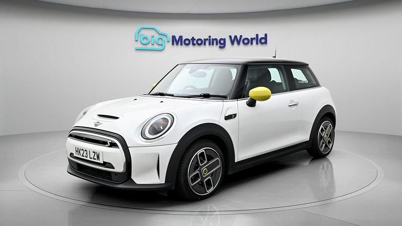 Used Mini Cooper SE Hatch 133 kW (181 HP) 2023 Hatchback