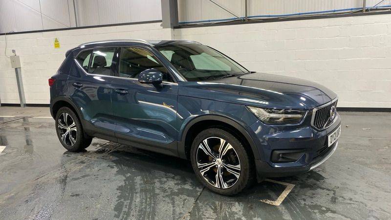 Blue Used 2021 Volvo XC40 Inscription SUV | £24,998 (Fair price) - Image 1/4